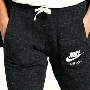 women's nike sportswear vintage midrise capris
